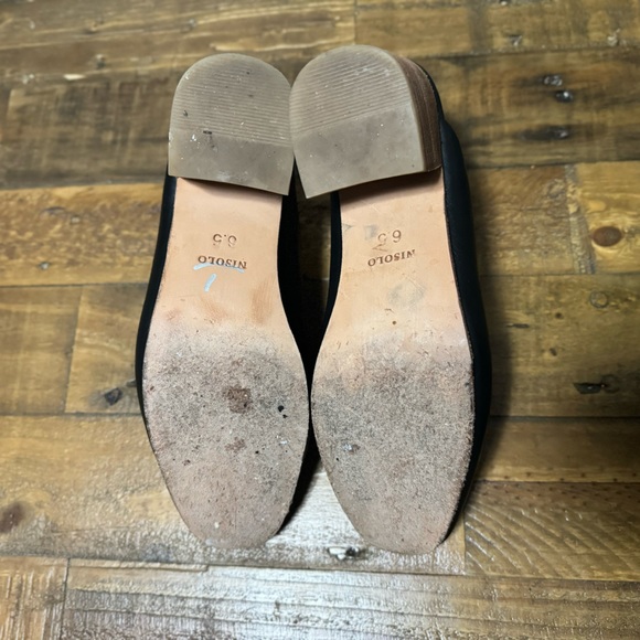 Nisolo All-Day Heeled Mule - Picture 10 of 11